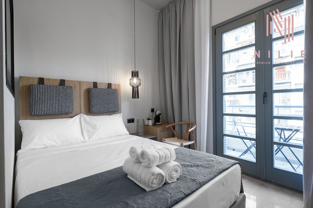 Studio Suite, Balcony