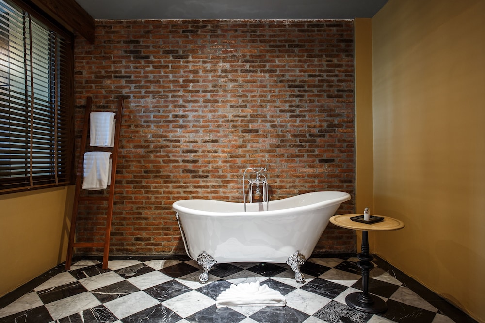 Royal Suite photo 2