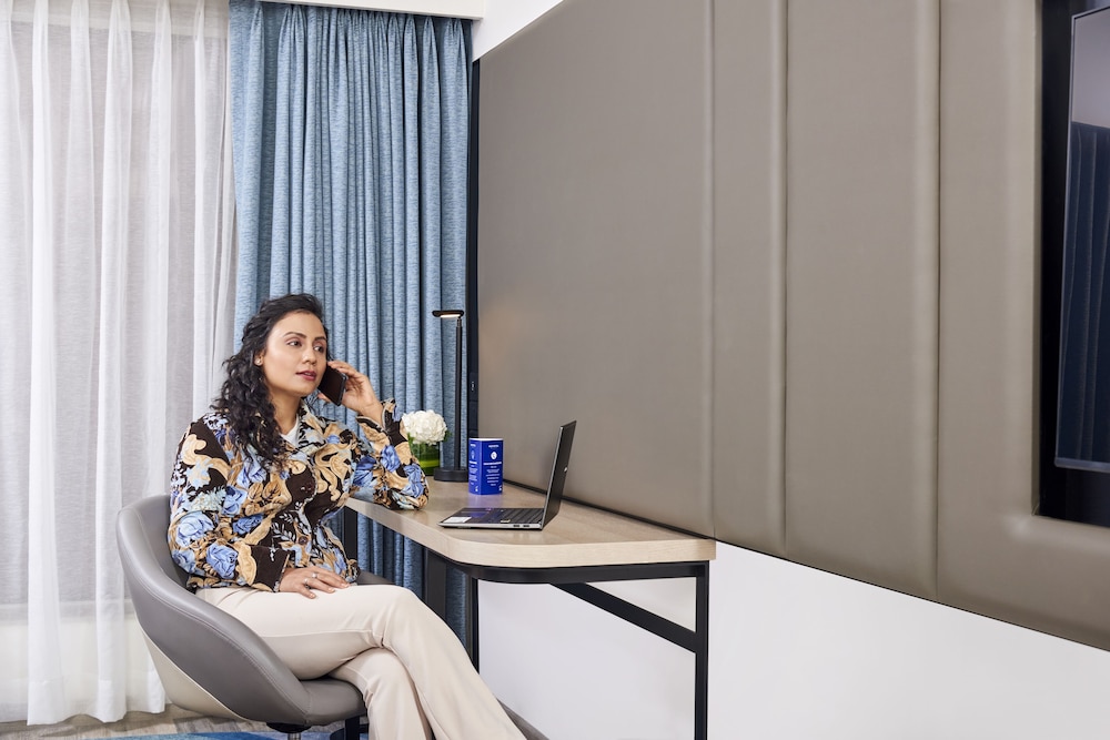 Superior King Bed Room With 20% OFF On F&B And Spa - Photo 2