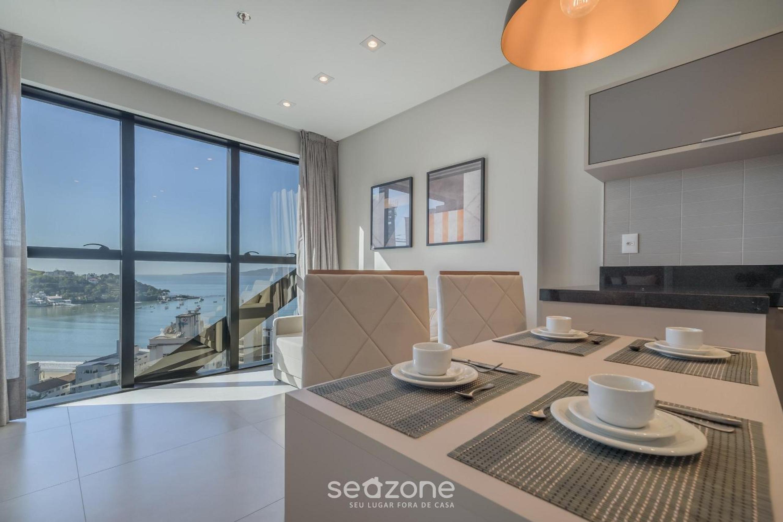 One-Bedroom Apartment with Sea View photo 3