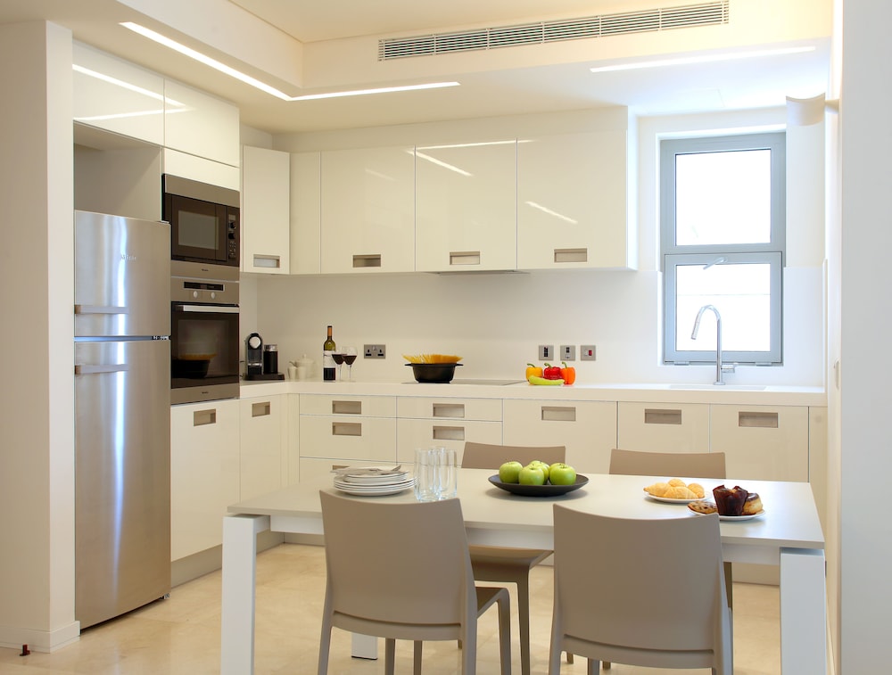 Deluxe Apartment, 2 Bedrooms, Ocean View (2 Adults + 2 Children) photo 2