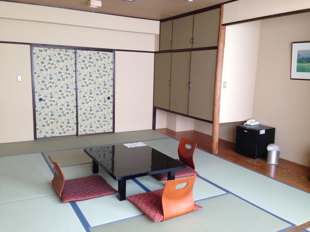 JP Style w/ Shared Bath, Non Smoking (Child fee apply from age 3+/Advance notice for food allergies) photo 3