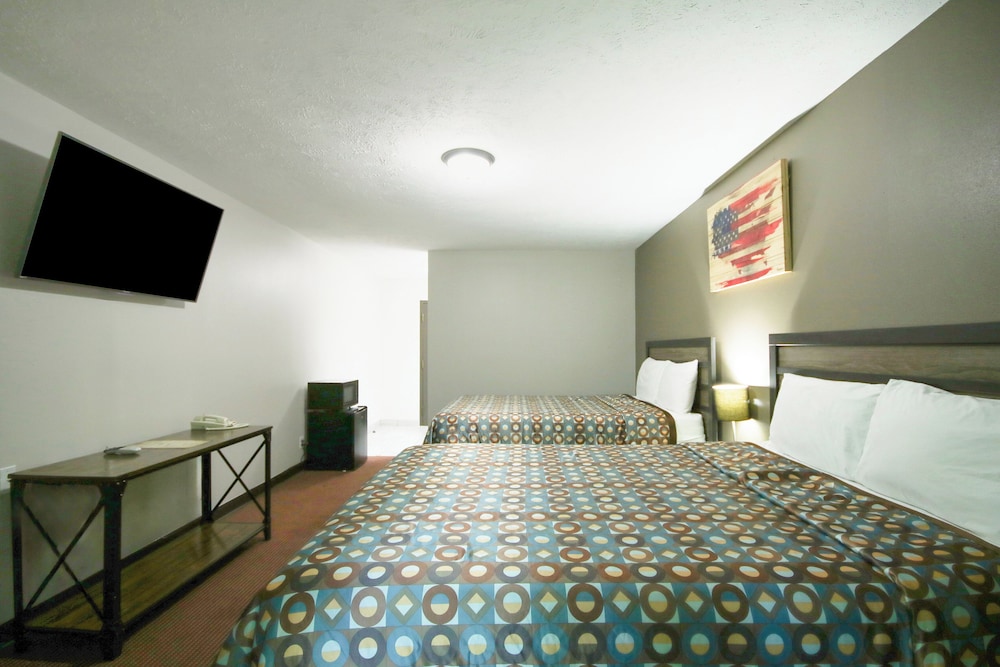 Room, 2 Queen Beds, Non Smoking photo 2