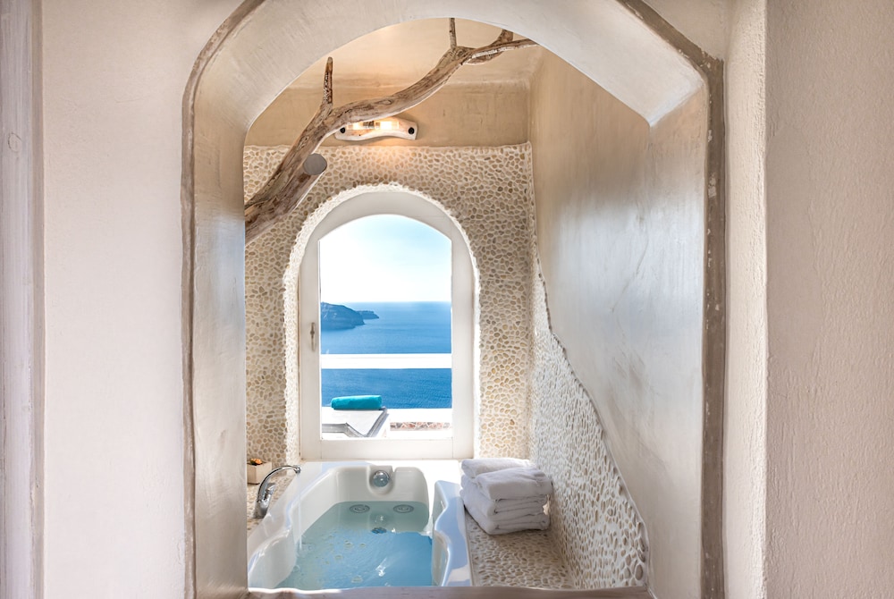 Honeymoon Suite Sunset View - Photo 6