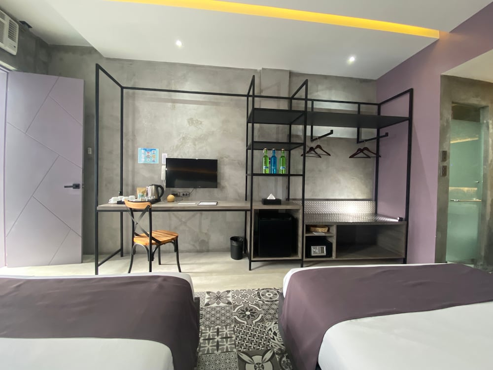 Quadruple Room - Photo 1