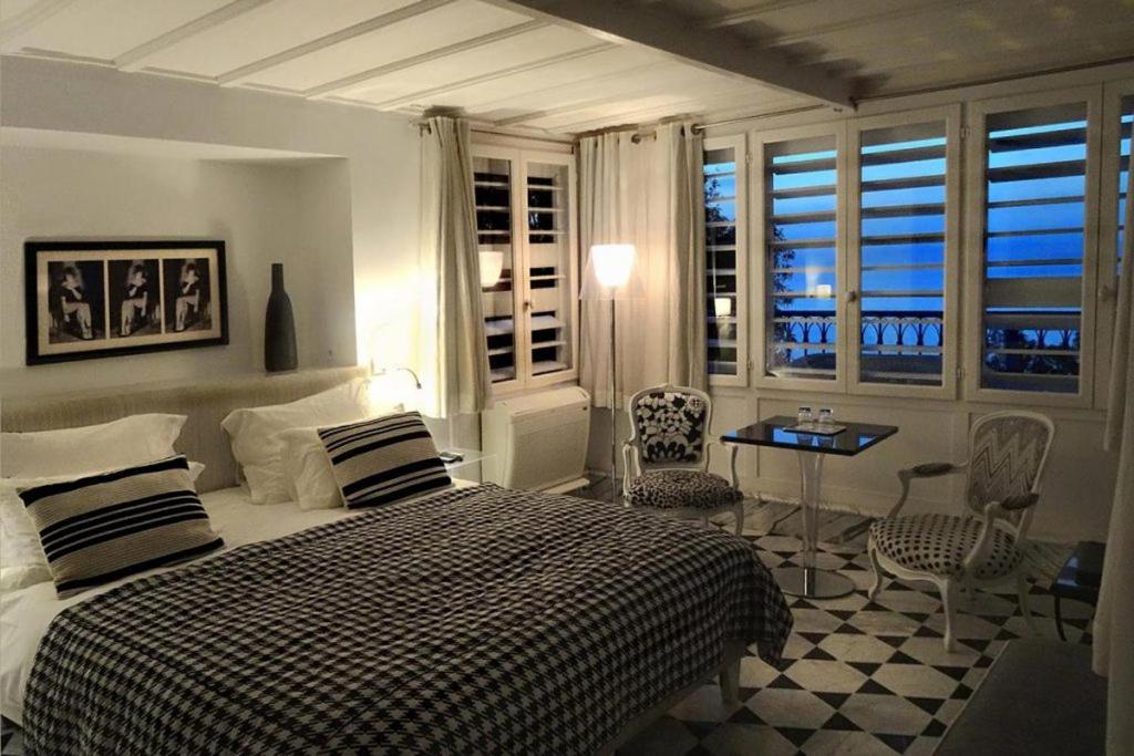 Suite Port View