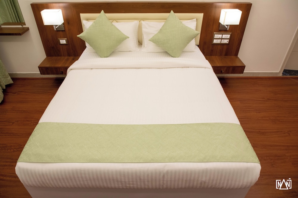 Executive Room - Photo 1