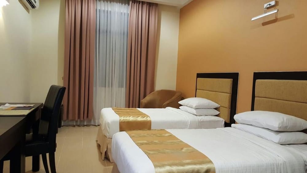 Deluxe Room, 2 Twin Beds photo 1