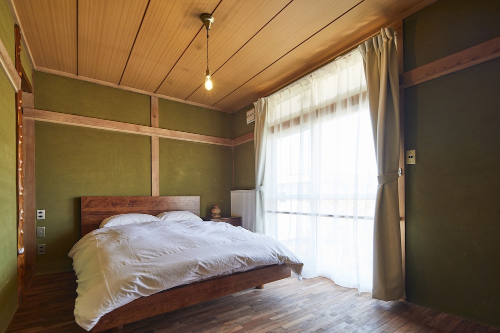 Double Room, Non Smoking - Photo 1