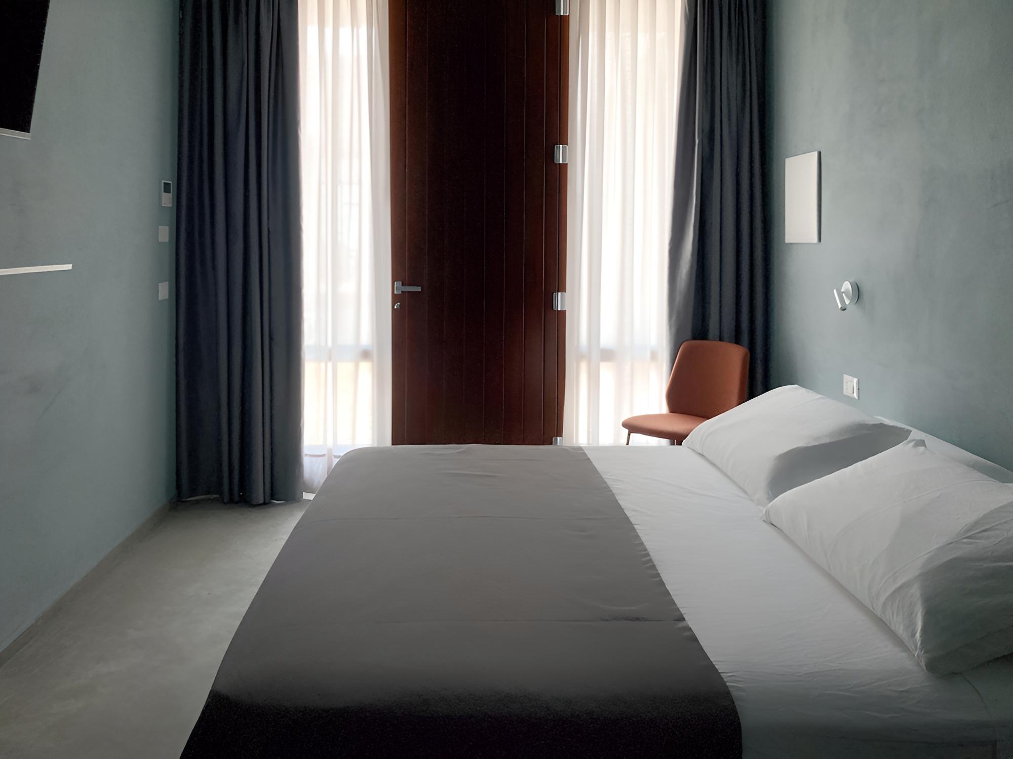 Standard Room, Ensuite, Courtyard View photo 1