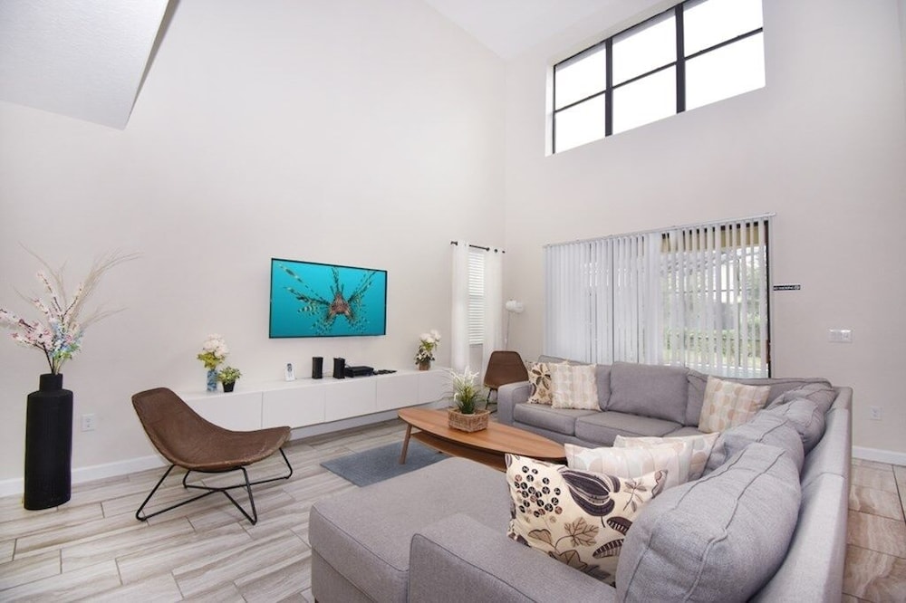 House, 5 Bedrooms