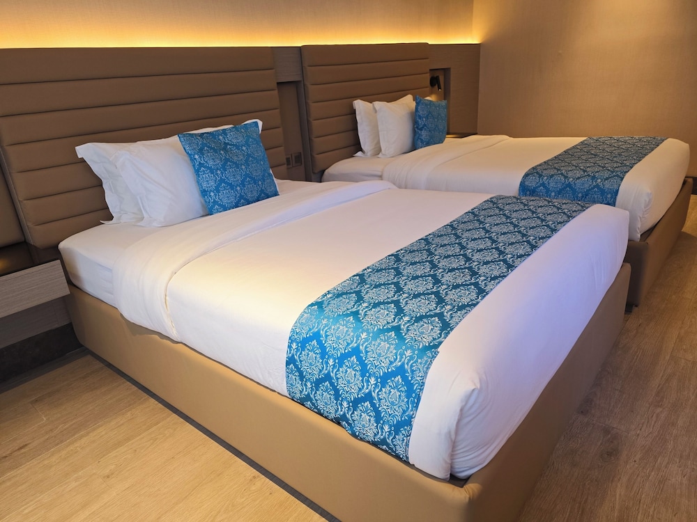 Executive Room, 2 Double Beds photo 3