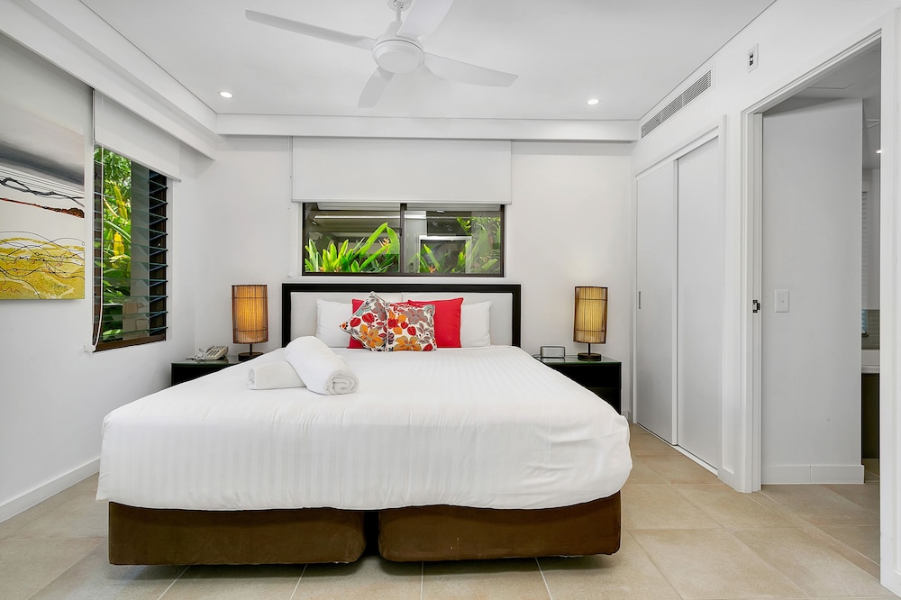 Two Bedroom Two Bathroom Plunge Pool Apt photo 3