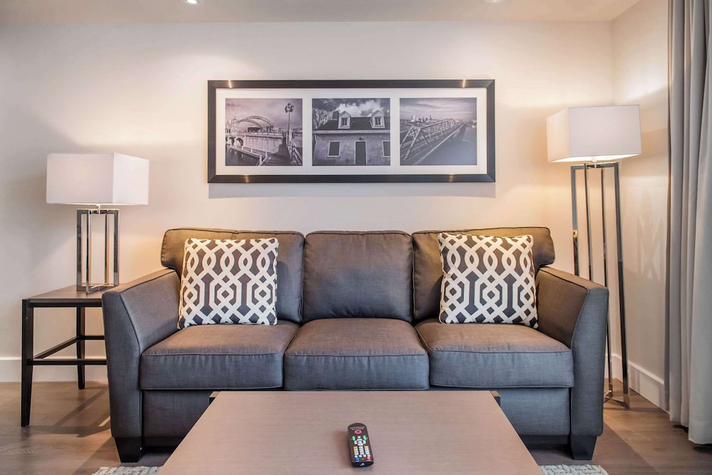 Suite, Multiple Beds, Non Smoking (Efficiency) - Photo 3