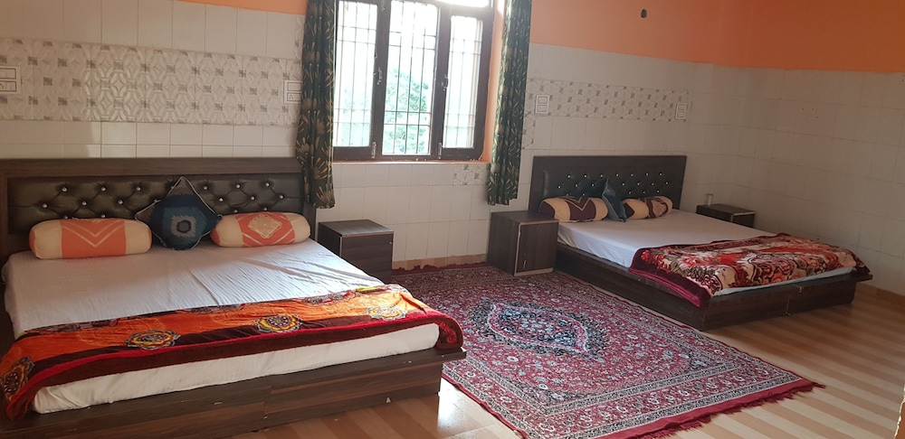 Deluxe Quadruple Room, Multiple Beds, Non Smoking photo 1