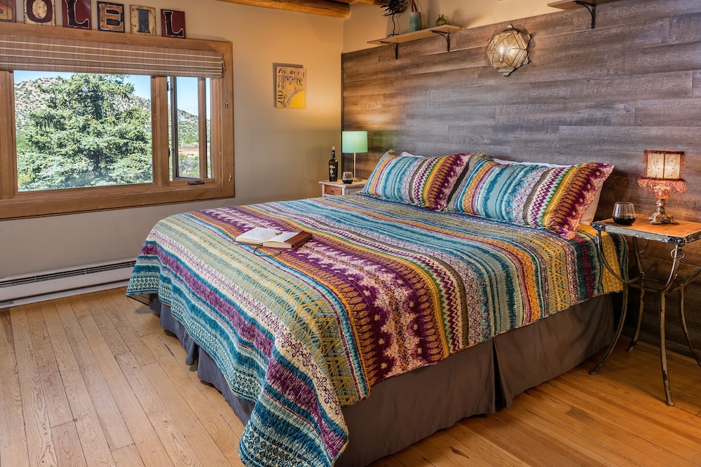 Soleil, 2 Twin Beds photo 2