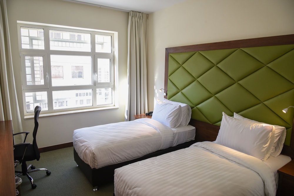 Deluxe Double or Twin Room, 1 Bedroom - Photo 13