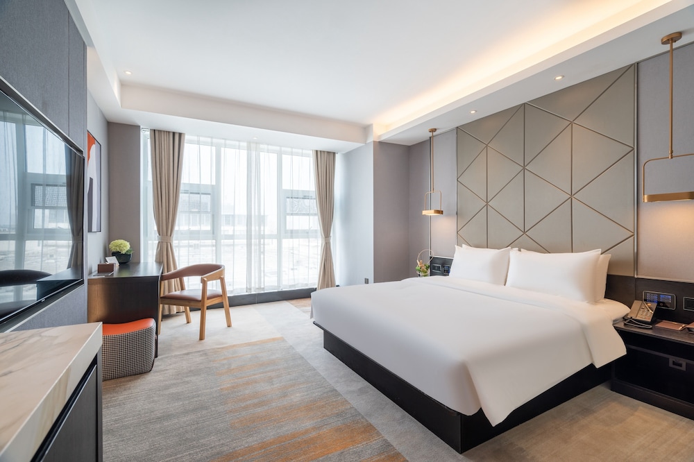 Classic Double Room, City View