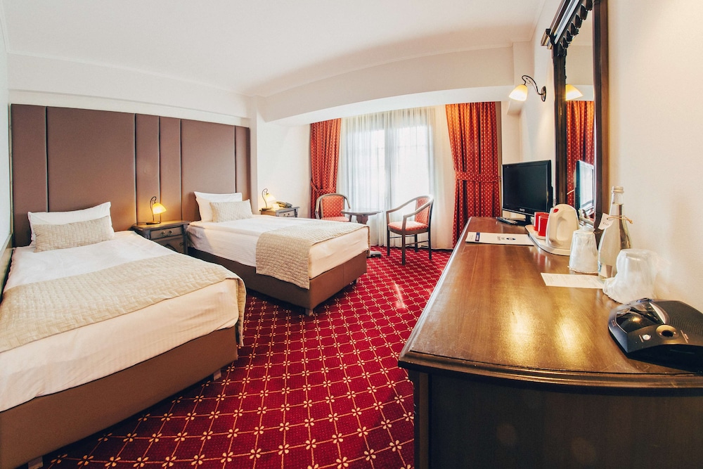 Executive Room, 2 Twin Beds, Balcony photo 3
