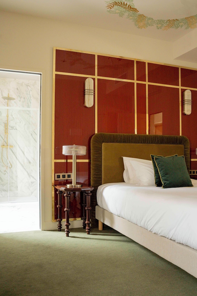 Superior Double or Twin Room, Ensuite, City View photo 2