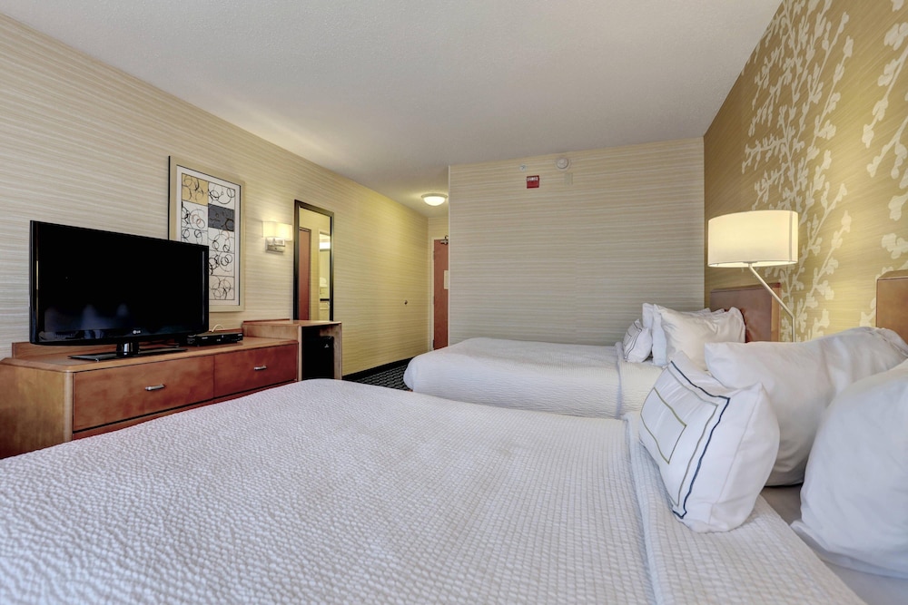 Room, 2 Double Beds (Hearing Accessible)