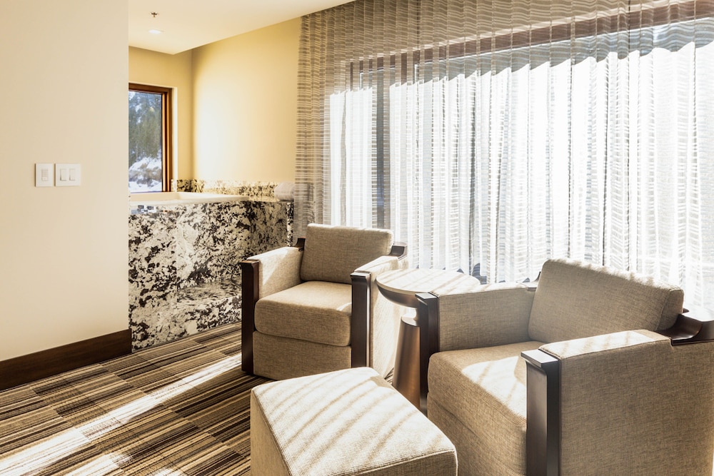 Corner View Suite