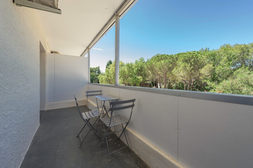 Classic Room, 2 Bedrooms, Balcony photo 3