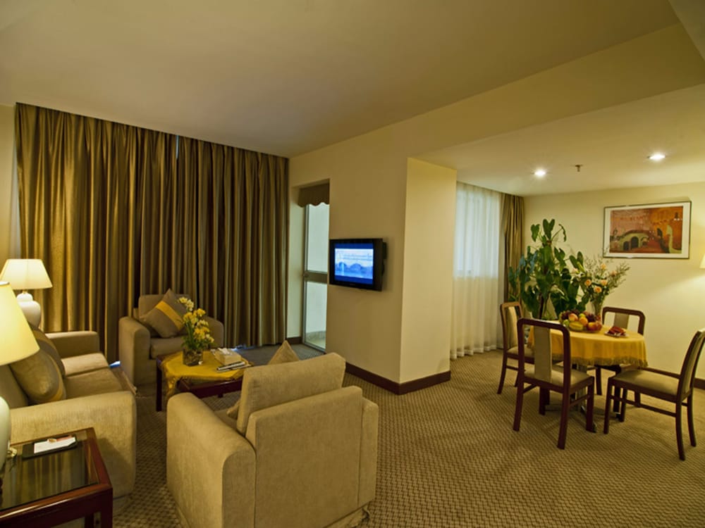 Executive Suite photo 3