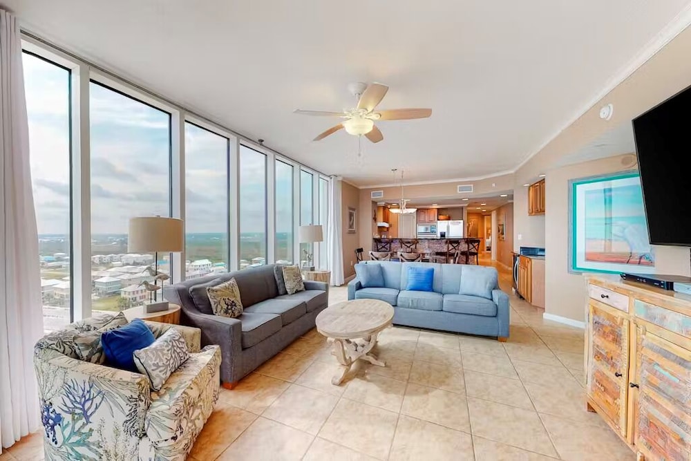 Condo, 4 Bedrooms
