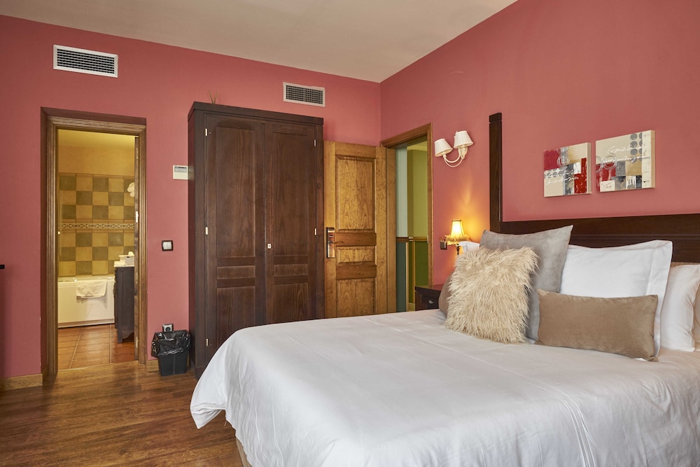 Design Suite, 1 Queen Bed - Photo 18