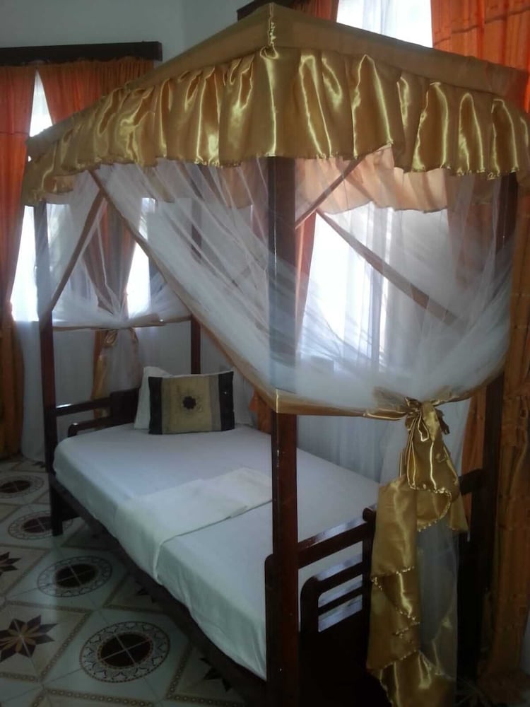Economy Quadruple Room