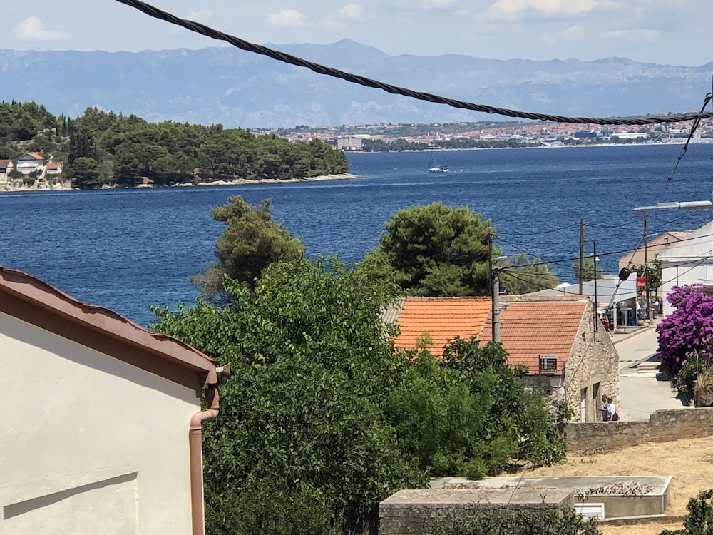 House, 3 Bedrooms, Smoking, Balcony