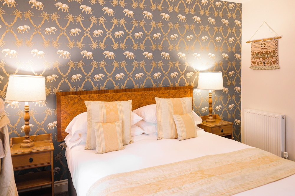 Premier Double Room, Ensuite - Photo 10