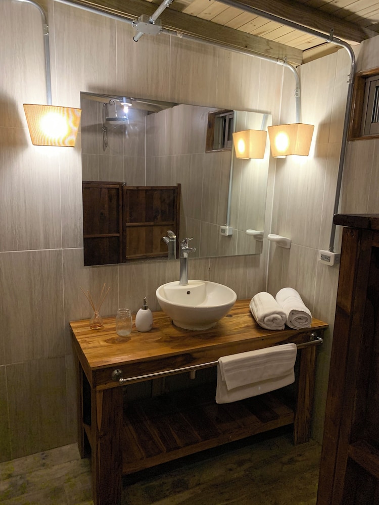 Romantic Chalet, Kitchenette, City View photo 2