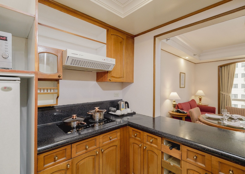Two Bedroom Premier - Photo 8