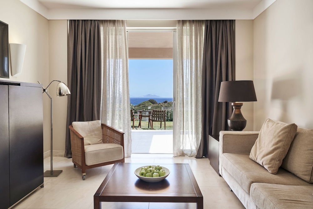 Suite with Private Pool Sea View