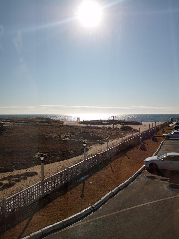 Deluxe Suite, 2 Bedrooms, Ocean View photo 2