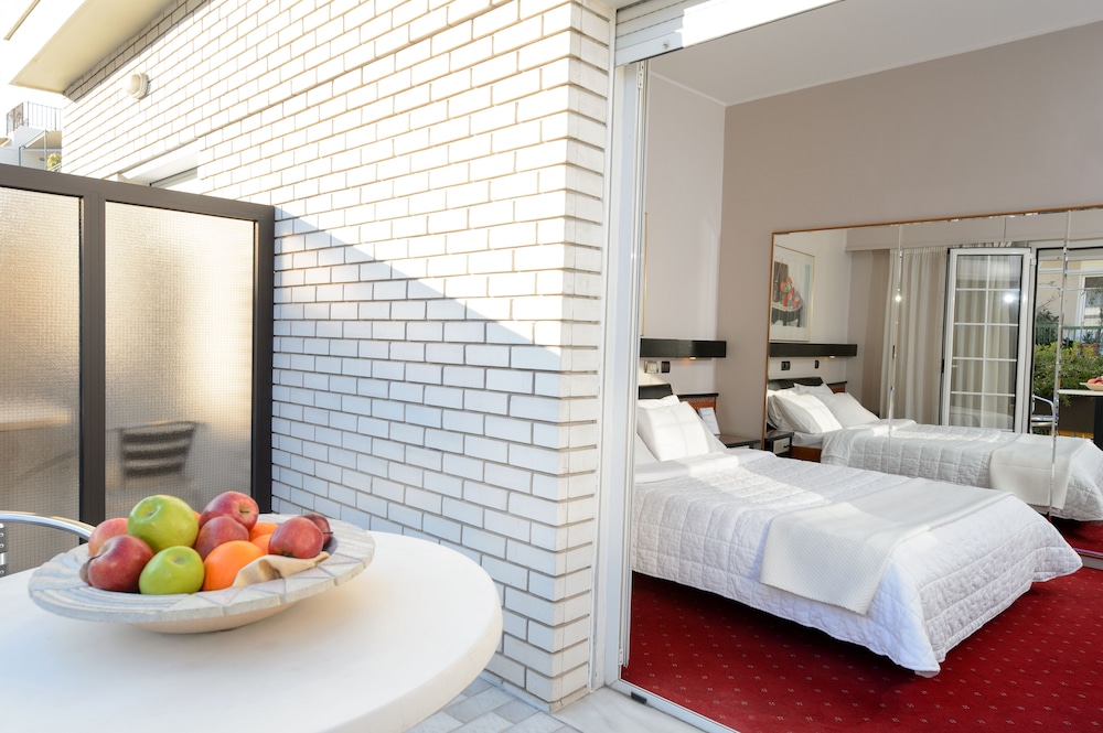 City Double Room, 1 Bedroom, City View photo 3