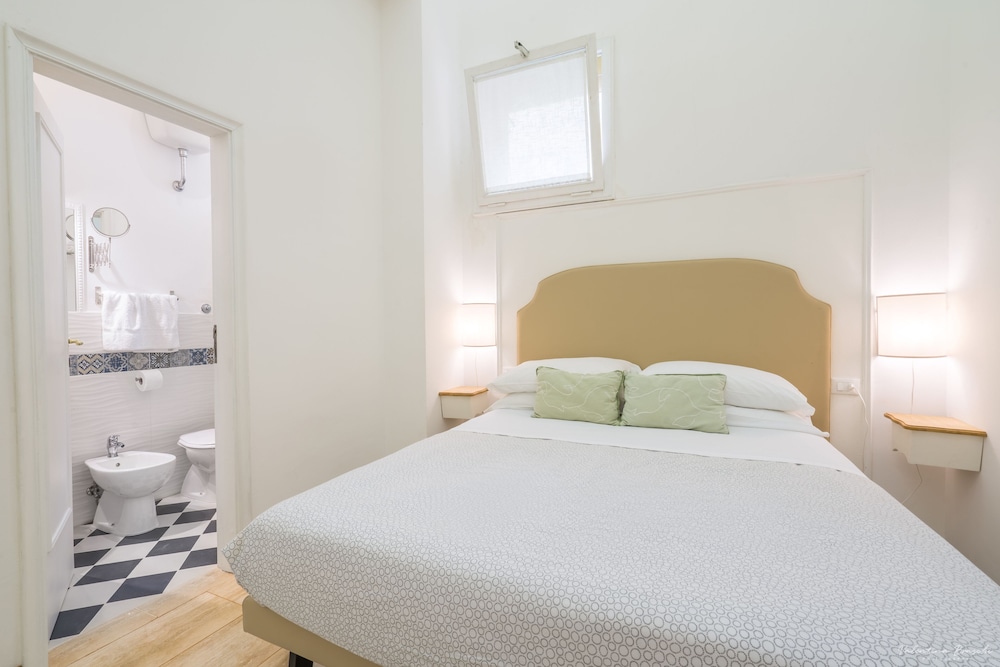 City Double Room photo 3