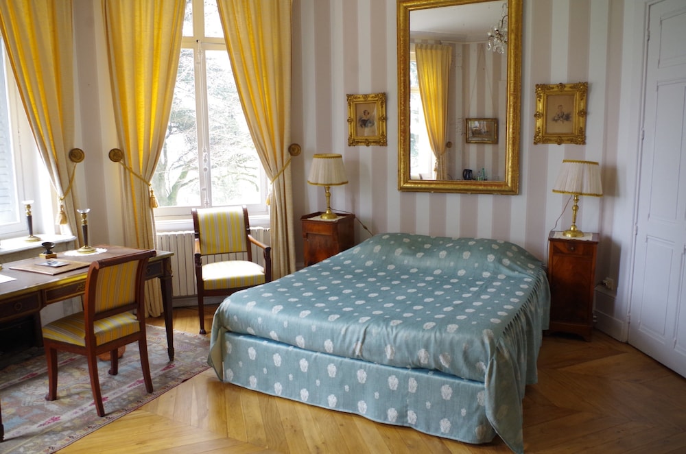 Family Suite, Multiple Beds (Empire) photo 1