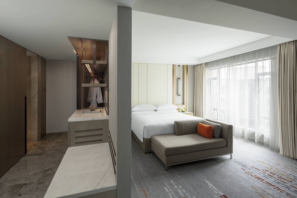 Premium Studio, 1 King Bed photo 3