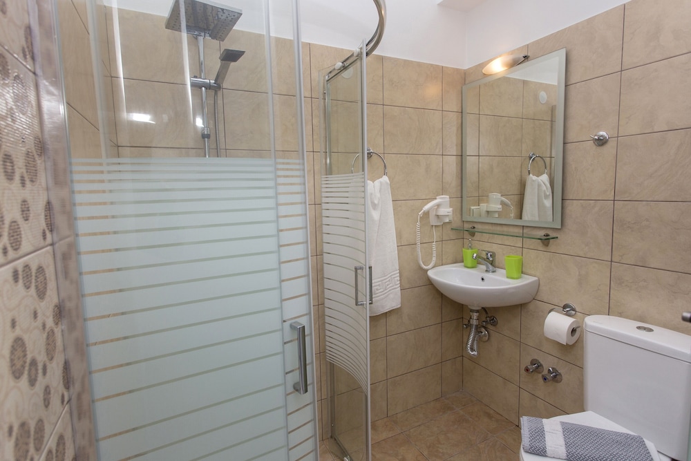 Double room, Ground floor photo 3