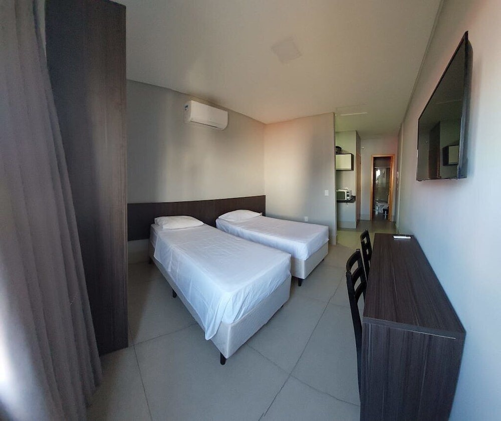 Standard Twin Room, 2 Twin Beds photo 2