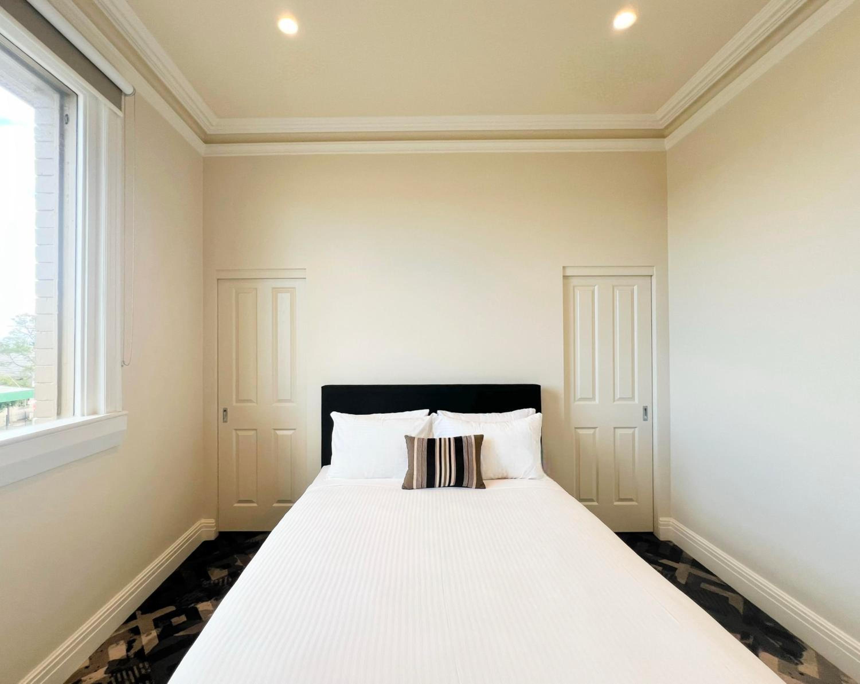 Queen Room with Balcony photo 3