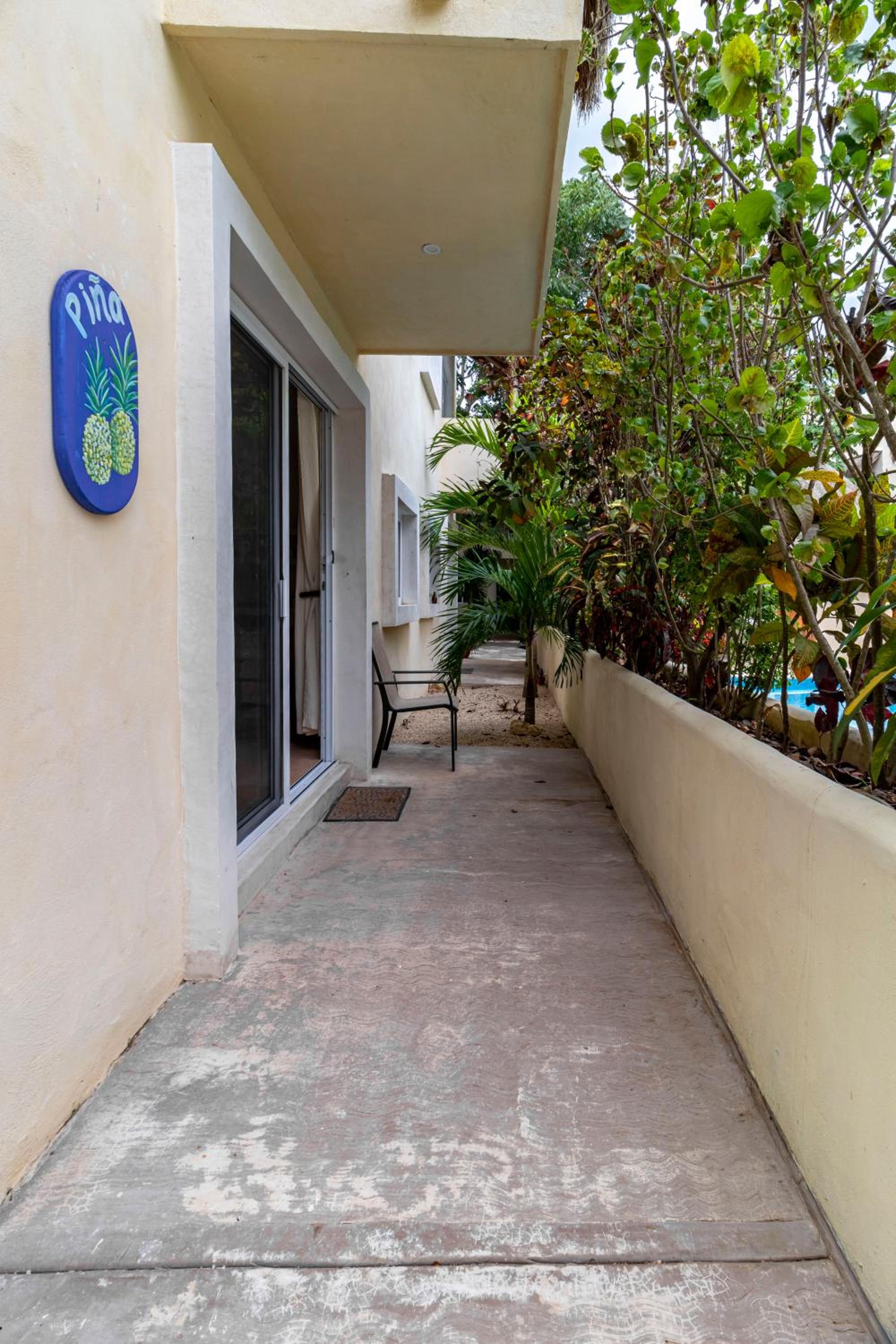 Junior Suite with Garden View - Photo 8