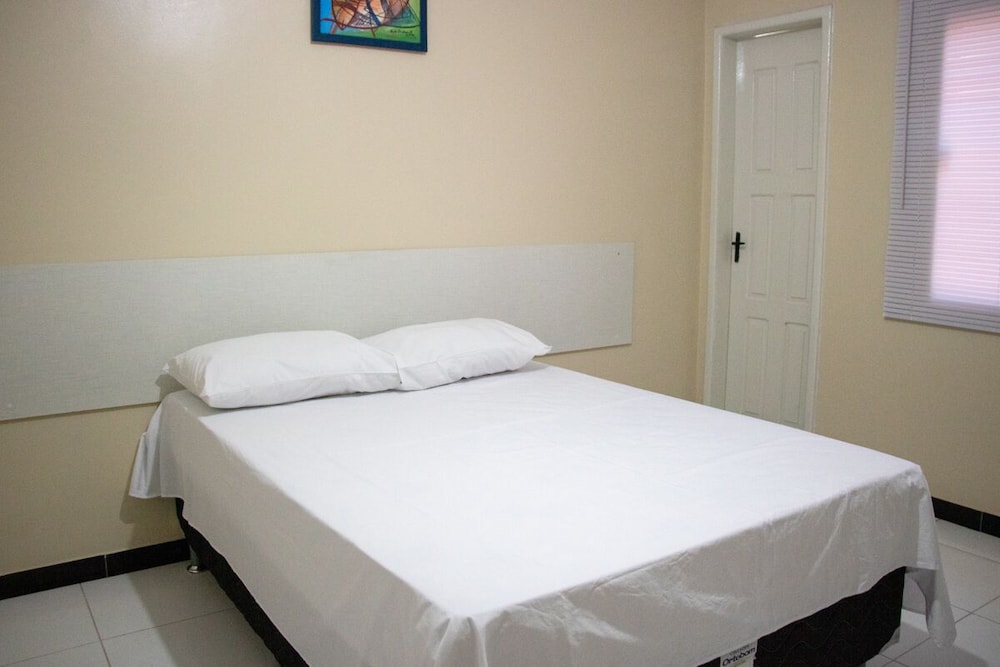 Basic Twin Room photo 2
