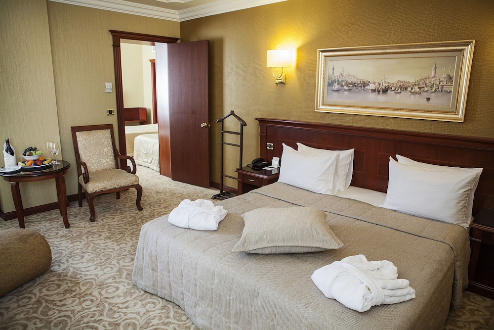 Standard Suite I photo 1