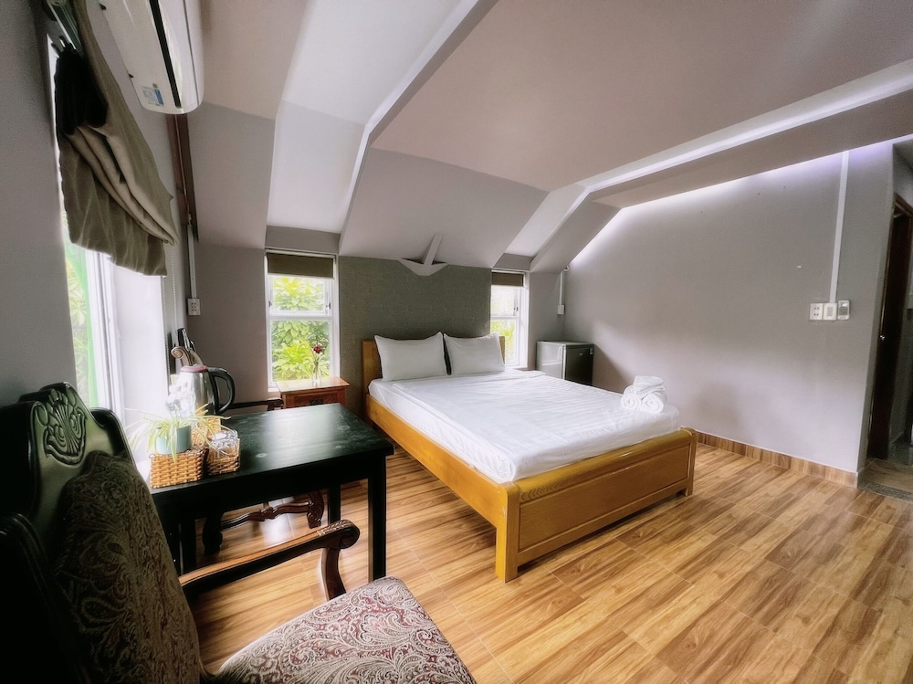 Basic Double Room