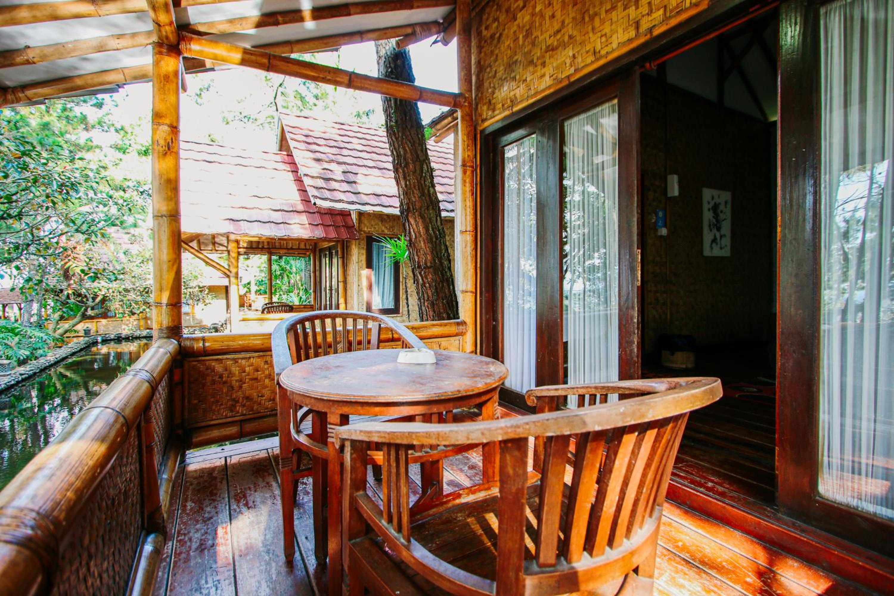 Deluxe Bungalow photo 3
