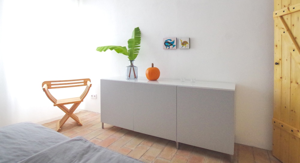 Comfort Townhome, 1 King Bed, Non Smoking photo 1